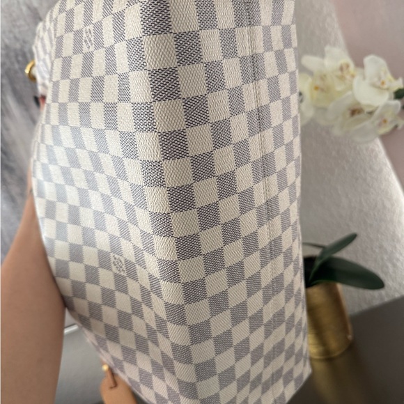 Authentic Louis Vuitton Graceful MM Tote Bellarina – Excellent Condition - Picture 5 of 13